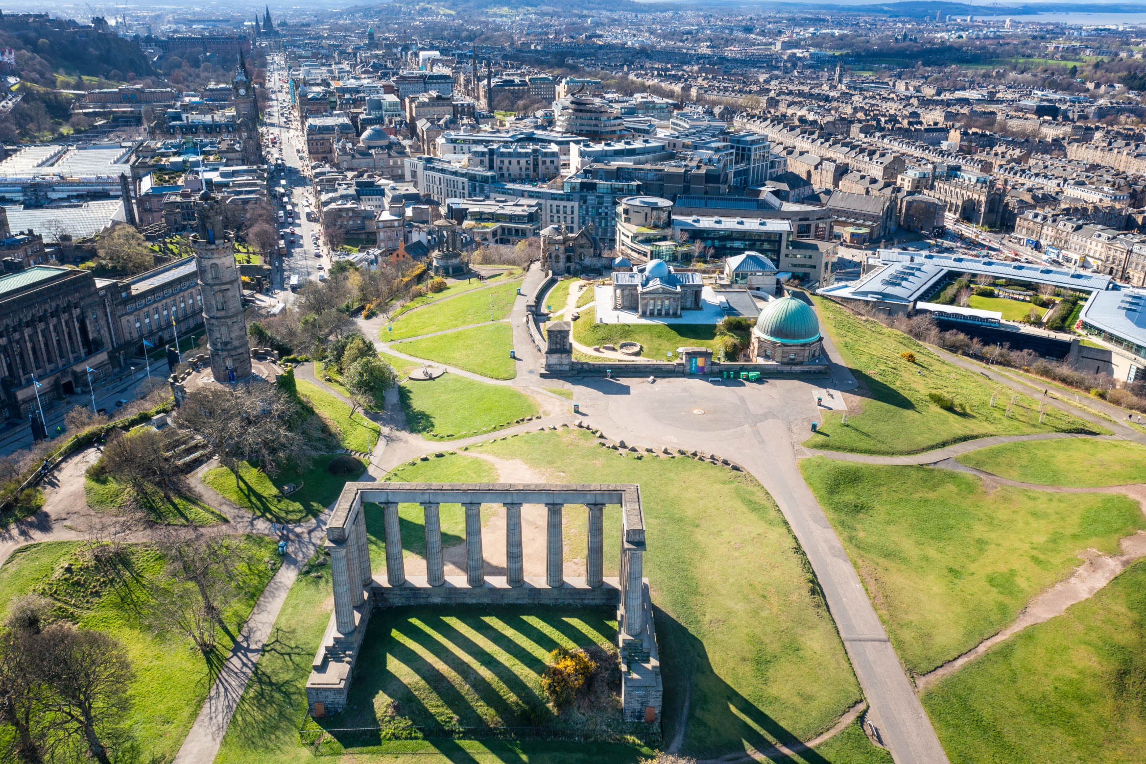 Calton Hill, Edinburgh (Schottland, UK); Wirtschaftsdetektei Edinburgh (Schottland, UK), Privatermittler Edinburgh (Schottland, UK), Detektivagentur Edinburgh (Schottland, UK), Detektivbüro Edinburgh (Schottland, UK)